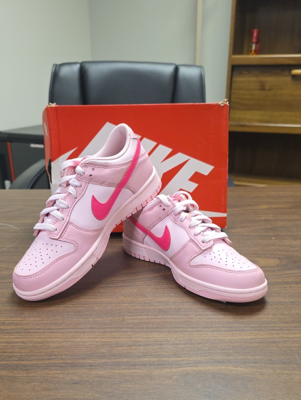 Nike Dunk Low GS (2022) Triple Pink DH9765-600 Women's 8.5 New